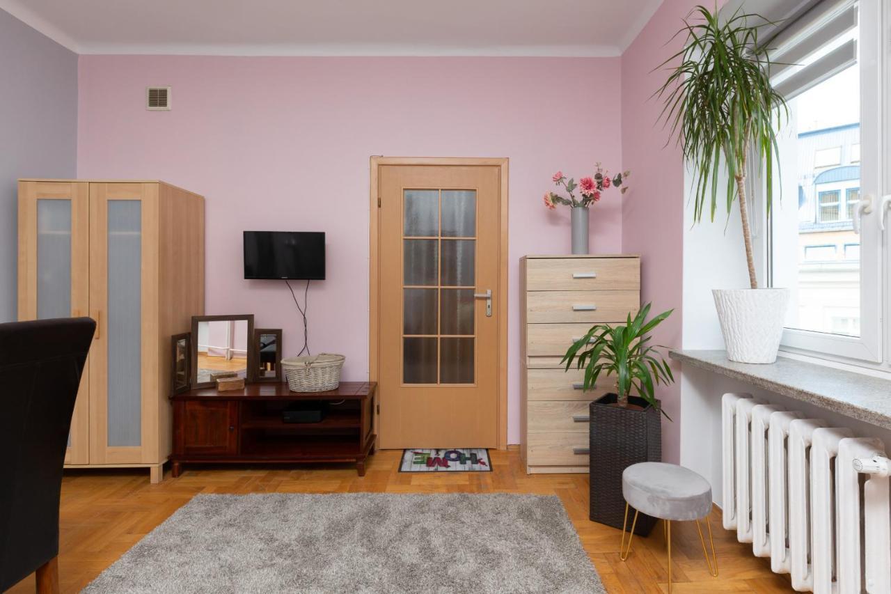 Appartamento Metro Politechnika Studio Konstytucji By Renters Varsavia Esterno foto